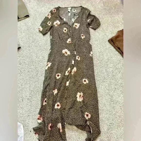 Floral H&M dress - Picture 1 of 3